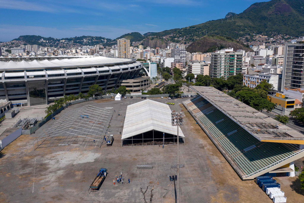 Meningkatnya kasus temuan covid-19 di Brasil yang mencapai 5.717 kasus, termasuk 201 kematian, membuat pemerintah meminta komplek berbagai arena olahraga untuk dialihfungsikan menjadi rumah sakit darurat.