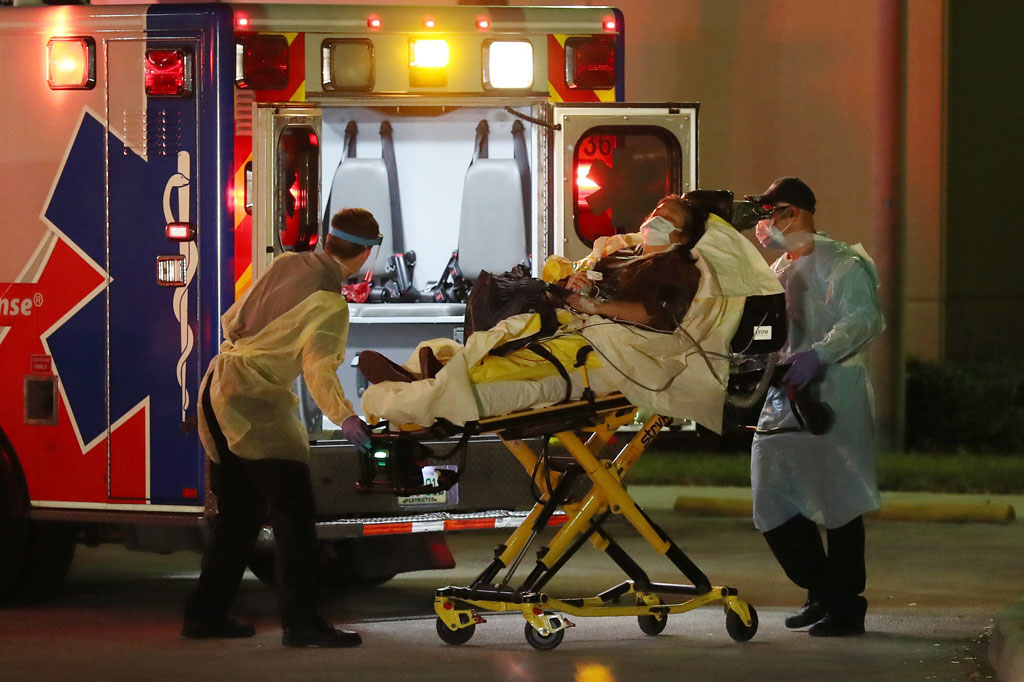 Sharief mengatakan para korban berusia di atas 70 - dua telah didiagnosis dengan covid-19, satu menderita serangan jantung, dan yang lain meninggal karena penyakit yang sudah ada sebelumnya.