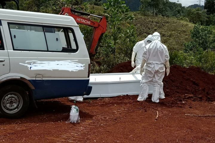 Dari 26 orang yang positif, 19 masih dirawat di berbagai rumah sakit yang ada di Kota Jayapura dan Kabupaten Jayapura, Mimika, serta Kabupaten Merauke.
