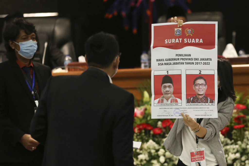 Pada pemilihan Wakil Gubernur DKI Jakarta sisa masa jabatan 2017-2022 oleh DPRD DKI Jakarta, politisi Gerindra Ahmad Riza Patria memperoleh 81 suara sedangkan politisi PKS Nurmansyah memperoleh 17 suara sedangkan dua suara tidak sah. 