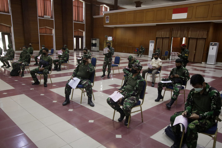 Kegiatan donor darah Komando Pasukan Khusus yang diikuti 250 prajurit dan PNS Kopassus untuk meningkatkan kepedulian terhadap sesama dan membantu penyediaan stok darah PMI sekaligus untuk memperingati HUT Kopassus ke-68 yang jatuh pada tanggal 16 April. 