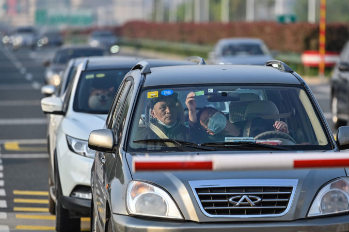 Status penutupan wilayah (lockdown) Kota Wuhan, 

Tiongkok, Rabu, 8 April resmi berakhir. Berakhirnya lockdown tersebut diikuti dengan mulai pulihnya kehidupan sehari-hari 11 juta jiwa warga Ibu Kota Provinsi Hubei itu. 