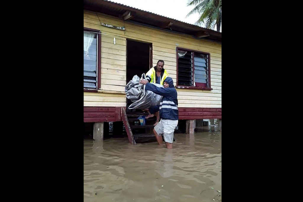 Topan berkategori 5 tersebut menghancurkan bangunan dan membanjiri kota-kota. AFP Photo/HO/International Federation of Red