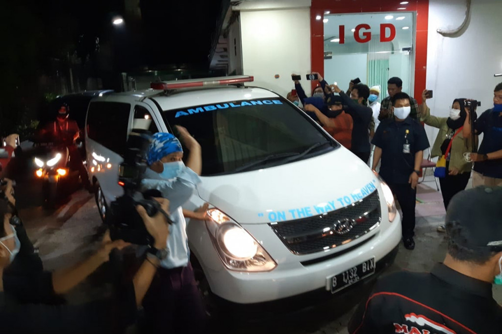 Glenn Fredly meninggal karena radang selaput otak atau meningitis.