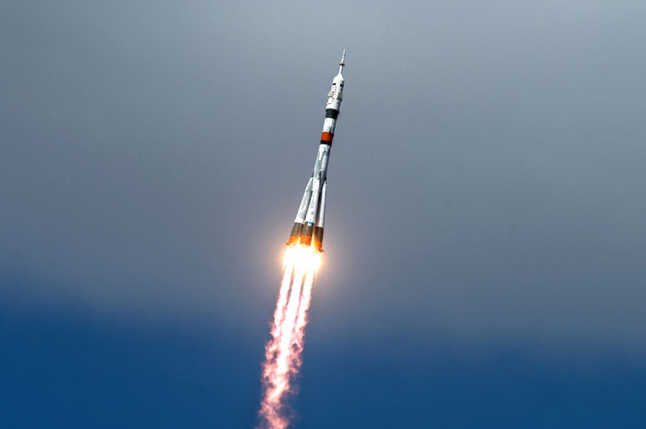 Soyuz MS-16 meluncur dengan mulus dari kosmodrom Baikonur yang disewa Rusia di Kazakhstan, Kamis pada pukul 08.05 GMT.