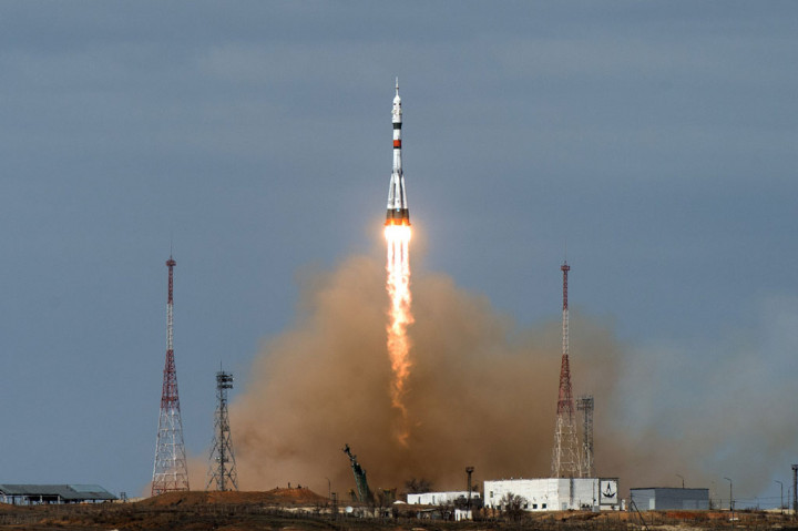 Pesawat ruang angkasa Soyuz MS-16 yang membawa tiga astronaut berhasil meluncur ke Stasiun Luar Angkasa Internasional (ISS), Kamis, 9 April 2020.