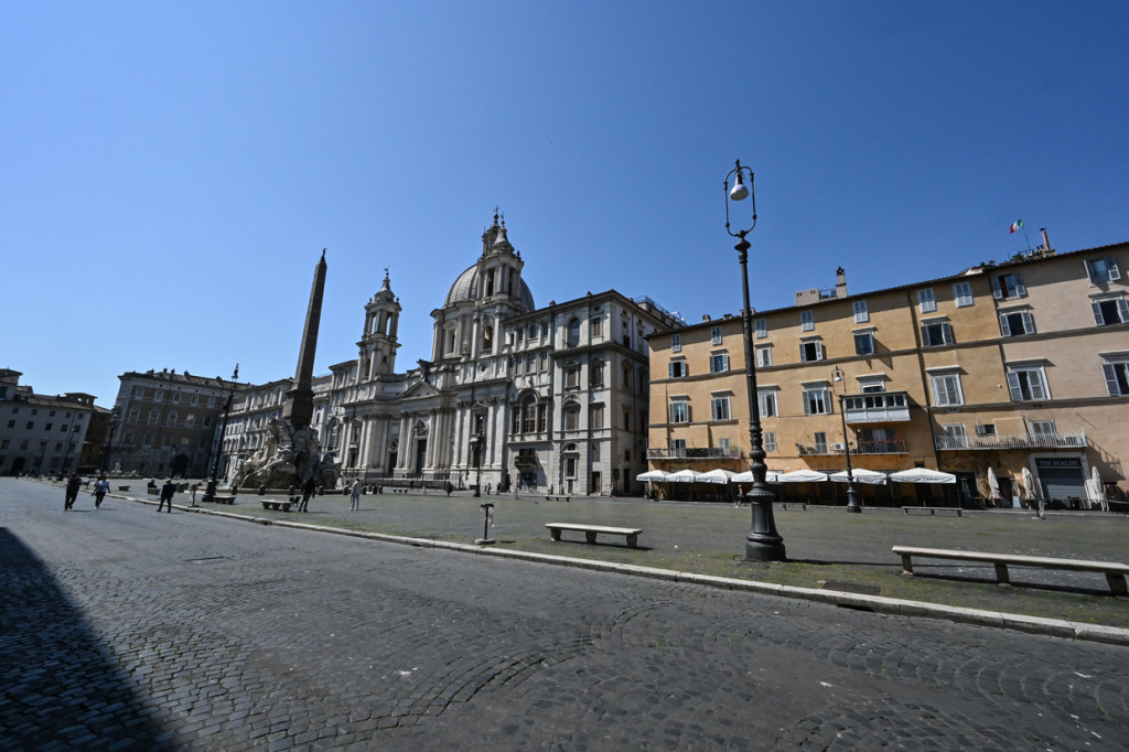 Suasana di Roma, Italia, saat Lockdown. AFP Photo/Andreas Solaro