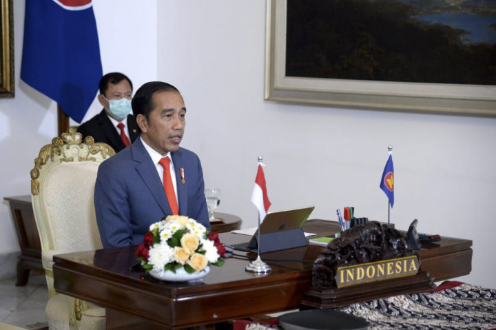 Dalam KTT tersebut Presiden Jokowi mendorong adanya penguatan kerja sama negara ASEAN Plus Three (APT) untuk menciptakan resiliensi terhadap tantangan pandemi Covid-19 dan pelemahan ekonomi. 