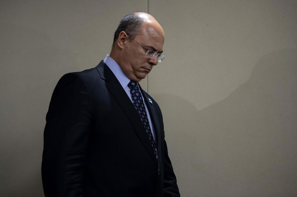 Negara bagian Rio de Janeiro, rumah bagi 16 juta orang, telah mencatat 224 kematian akibat virus tersebut sejauh ini, nomor dua setelah Sao Paulo. Brasil, negara Amerika Latin yang paling parah dilanda pandemi, telah mencatat lebih dari 1.300 kematian.