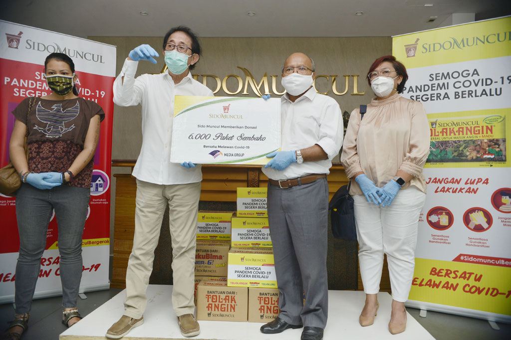 PT Sido Muncul melalui Media Group menyalurkan sebanyak 6.000 paket sembako dan uang tunai Rp40 juta  untuk biaya pengiriman paket sembako dengan total senilai Rp1 miliar untuk disalurkan kepada komunitas GUSDURian dan Rumah Harapan.