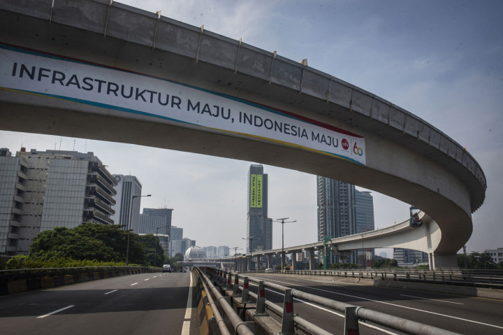 Progres pengerjaan konstruksi proyek Lintas Rel Terpadu (LRT) Jabodebek per 20 Maret 2020 sudah mencapai 70,9 persen.