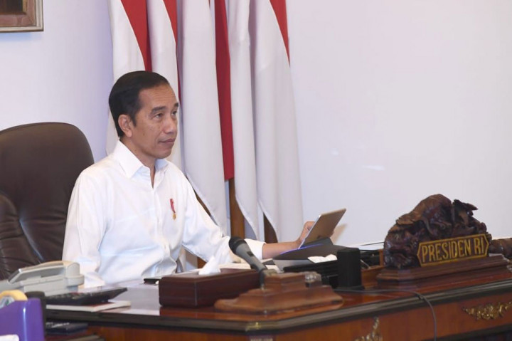 Presiden pun mengaku tidak ingin mengambil risiko penyebaran covid-19 lebih luas lagi. 