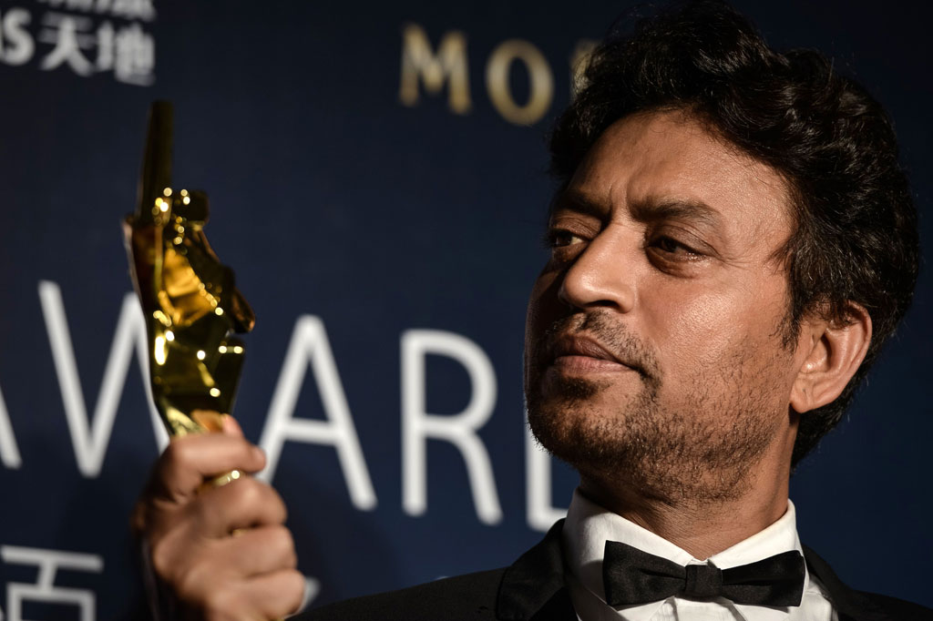 Irrfan Khan, aktor terkenal India yang karir film internasionalnya termasuk hit seperti 'Slumdog Millionaire', 'Life of Pi', dan 'The Amazing Spider-Man', meninggal dunia di usia 53 tahun.