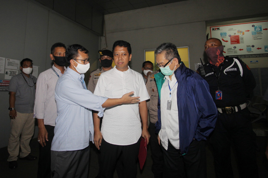 Rommy yang terjerat kasus suap jual beli jabatan di Kementerian Agama (Kemenag) 2019, dinyatakan bebas usai terbit penetapan pembebasan Mahakamah Agung (MA) pasca putusan tingkat banding di Pengadilan Tinggi DKI Jakarta memotong hukuman Rommy hanya menjadi satu tahun.