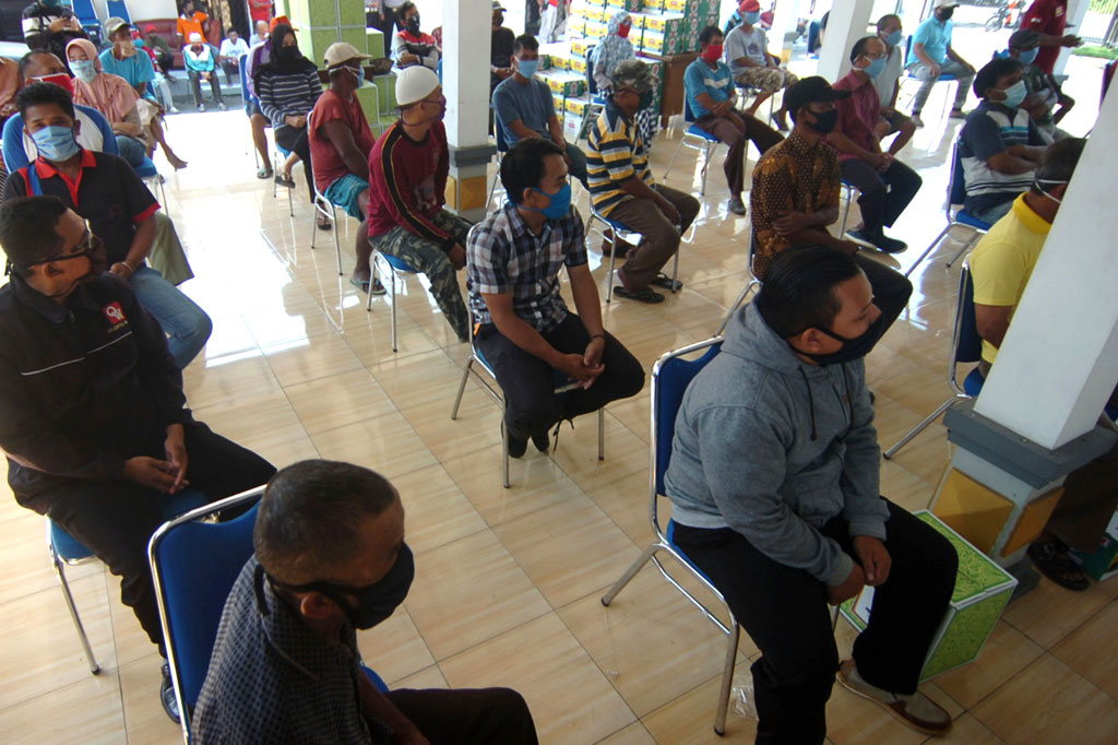 Pembagian sebanyak 500 paket sembako kepada buruh tersebut sebagai bentuk kepedulian dan meringankan beban para pekerja yang terdampak virus korona (covid-19), sekaligus dalam rangka memperingati Hari Buruh Ineternasional.