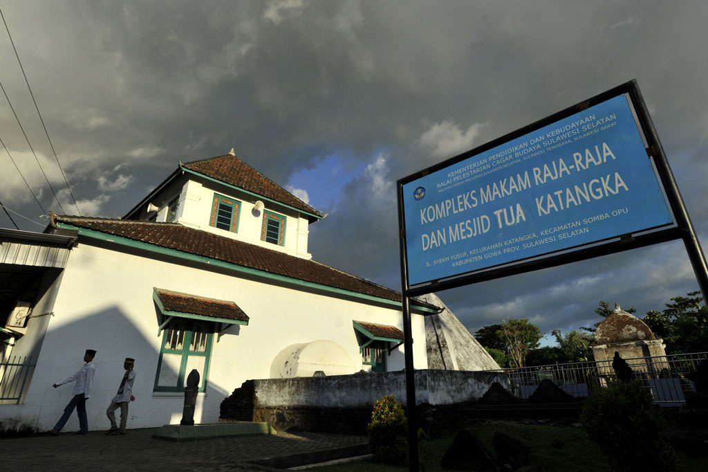  Masjid  Tua Katangka  Ditutup Sementara Medcom id