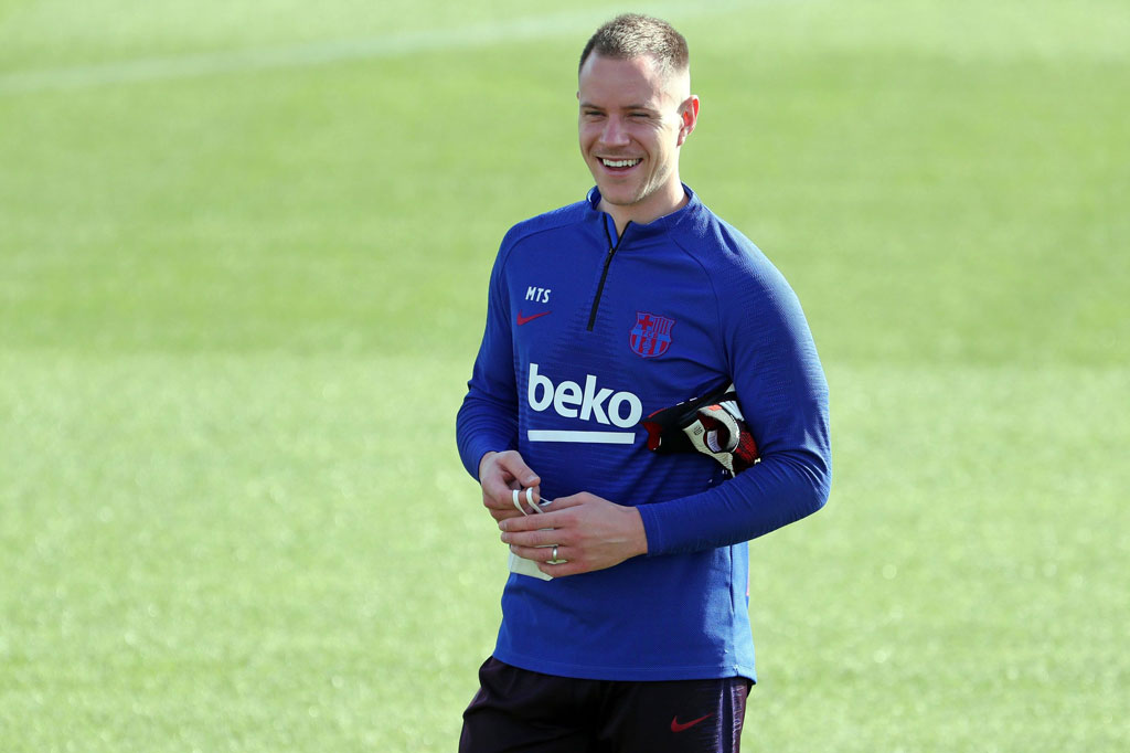 Terdapat sekitar 2.000 tes yang dilakukan ke semua pemain, pelatih, dan staf latihan di semua dari 20 klub La Liga. Diperkirakan 25 sampai 30 hasilnya tes positif, berdasarkan pengalaman Bundesliga Jerman yang menghasilkan 10 tes positif dari rangkaian tes serupa.