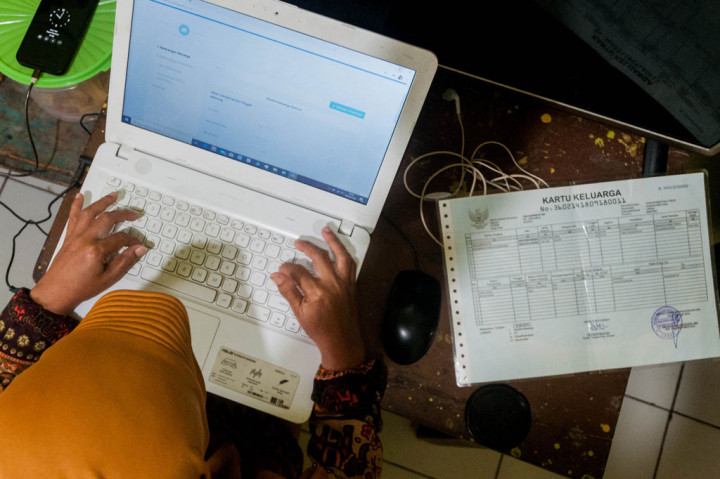 Badan Pusat Statistik (BPS) memperpanjang batas waktu pelaksanaan sensus penduduk 2020 via 'online' akibat pandemi COVID-19, yaitu yang semula ditetapkan sejak 15 Februari-31 Maret kini diperpanjang sampai 29 Mei 2020. 