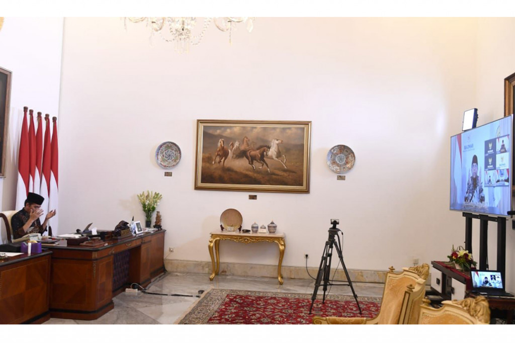 Ketua Baznas Bambang Sudibyo kemudian menerima zakat yang diserahkan Presiden Jokowi tersebut. Dalam sambutannya, Presiden mengatakan bahwa zakat merupakan kewajiban setiap umat muslim untuk berbagi rezeki dan kebahagiaan dengan para penerima atau mustahik.