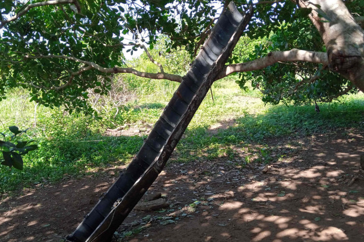 Puing-puing diduga pecahan roket milik Tiongkok jatuh ke beberapa desa di Pantai Gading. Sumber-sumber berita lokal melaporkan bahwa penduduk mendengar ledakan keras dan kemudian menemukan bagian roket. Untungnya, benda itu tidak melukai siapa pun.