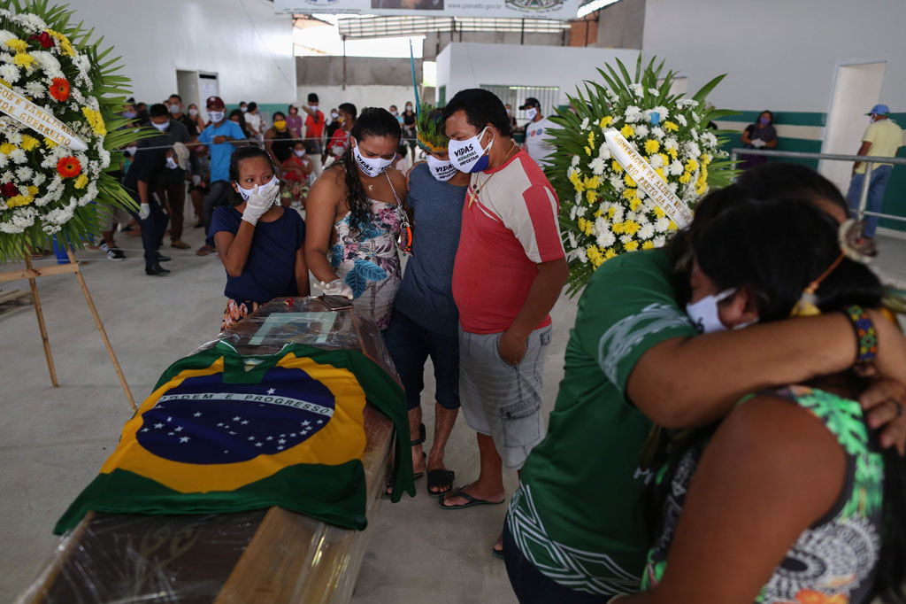 Kepala suku Kokama, Messias Kokama, 53, meninggal dunia di Kota Manaus, wilayah Amazon, Brazil, pada Rabu, 13 Mei 2020 waktu setempat, akibat komplikasi serta gangguan pernapasan yang disebabkan virus korona jenis baru atau covid-19.