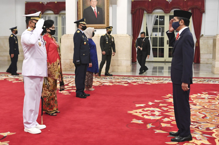 Laksamana Yudo Margono sebelumnya menjabat sebagai Panglima Komando Gabungan Wilayah Pertahanan I. Dia adalah alumnus Akademi TNI Angkatan Laut (AAL) angkatan XXXIII/1988. Nama Yudo selalu muncul di media massa dalam dua bulan terakhir. Hal ini lantaran Yudo dipercaya untuk menangani pasien covid-19 di RS Darurat Wisma Atlet.