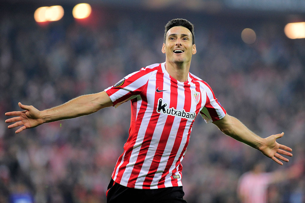 Penyerang Athletic Bilbao, Aritz Aduriz, Rabu, 20 Mei 2020 waktu setempat, memutuskan untuk pensiun dari karier pesepak bola profesional di usia 39 tahun.