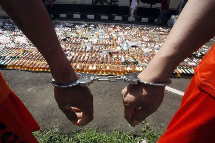 Kapolres Bogor AKB Roland Ronaldy menyatakan bahwa semua tersangka tengah menjalani proses hukum. 
