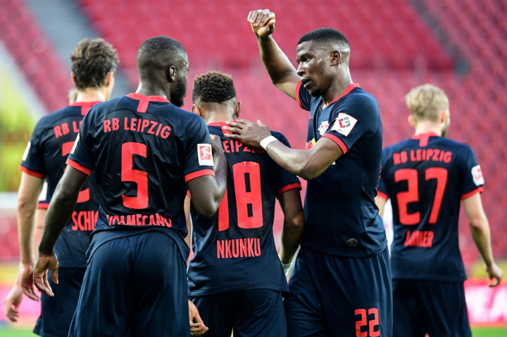 Skor 4-2 bertahan hingga peluit tanda laga usai berbunyi dan membawa Leipzig naik ke peringkat ketiga klasemen sementara dengan mengoleksi 58 poin, menggeser Borussia Moenchengladbach (56) dan Bayer Leverkusen (56). Sementara Cologne (34) tertahan di urutan ke-11 klasemen.