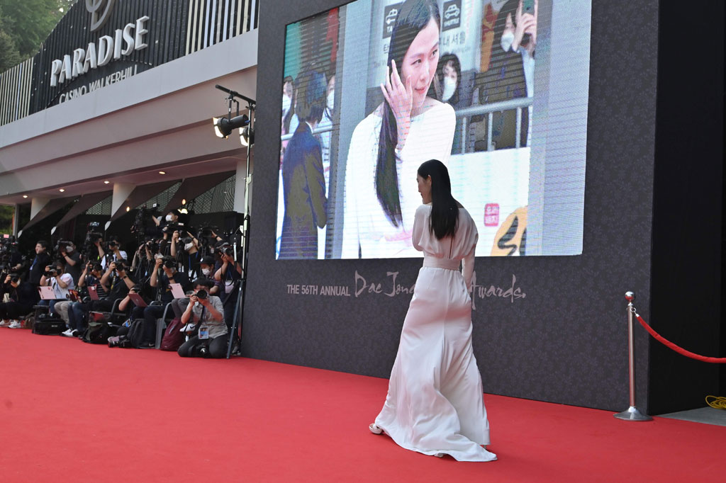 Kim Sae-byuk masuk nominasi Best Supporting Actress dalam film 'House of Hummingbird', dan berperan sebagai Yong-ji.