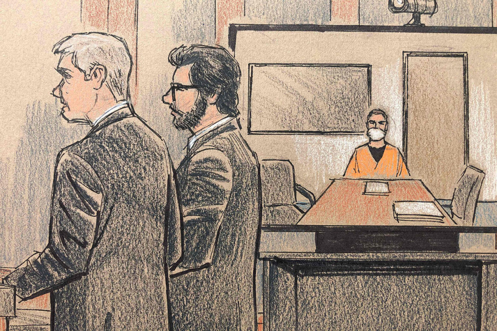 Chauvin, polisi kulit putih yang videonya kemudian membuat unjuk rasa besar-besaran di AS dan seluruh dunia karena menekan lututnya di leher Floyd yang diborgol selama hampir sembilan menit, menghadapi dakwaan pembunuhan tingkat dua, pembunuhan tingkat tiga, dan pembunuhan.