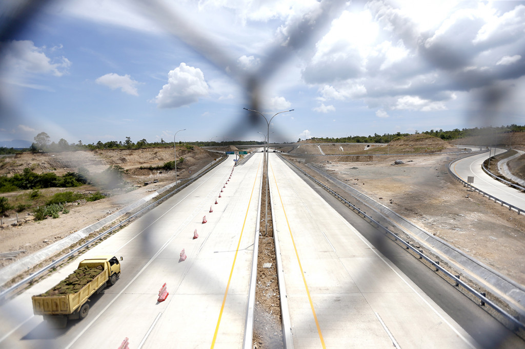 Pembangunan tol sepanjang 14 kilometer yang merupakan bagian dari tol Banda Aceh-Sigli sepanjang 74 km tersebut telah rampung hingga 90 persen lebih, dan dapat dioperasikan pada Juli 2020 mendatang.