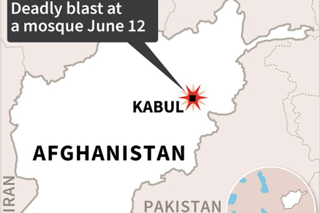 Sedikitnya empat orang tewas setelah ledakan bom mengguncang salah satu masjid di Kabul saat salat Jumat berlangsung, Jumat, 12 Juni 2020. Ledakan tersebut juga mengakibatkan beberapa orang terluka.