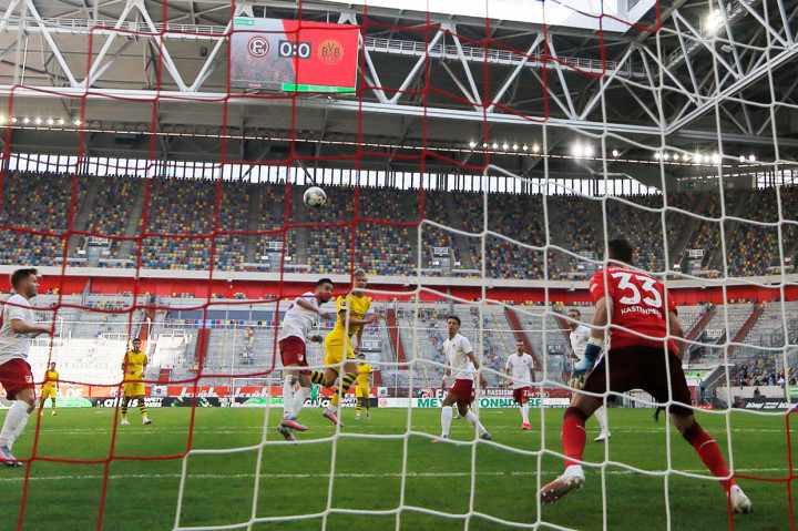 Gol yang ditunggu-tunggu akhirnya hadir di menit ke-96 lewat Haaland.