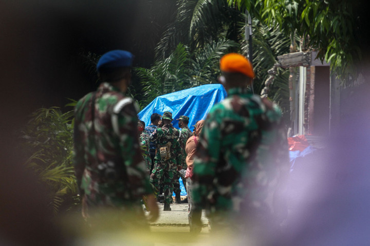 Pihak TNI AU menyatakan tidak ada korban jiwa dalam peristiwa jatuhnya pesawat tempur jenis BAE Hawk 209 dengan nomor registrasi TT-0209. 