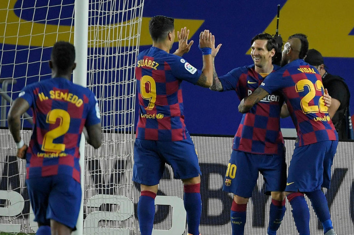 Barcelona akhirnya menggandakan keunggulan mereka pada menit ke-69 melalui eksekusi penalti Messi setelah ia dijatuhkan oleh Jonathan Silva di dalam area terlarang. Ini merupakan gol ke-699 Messi sepanjang karirnya.