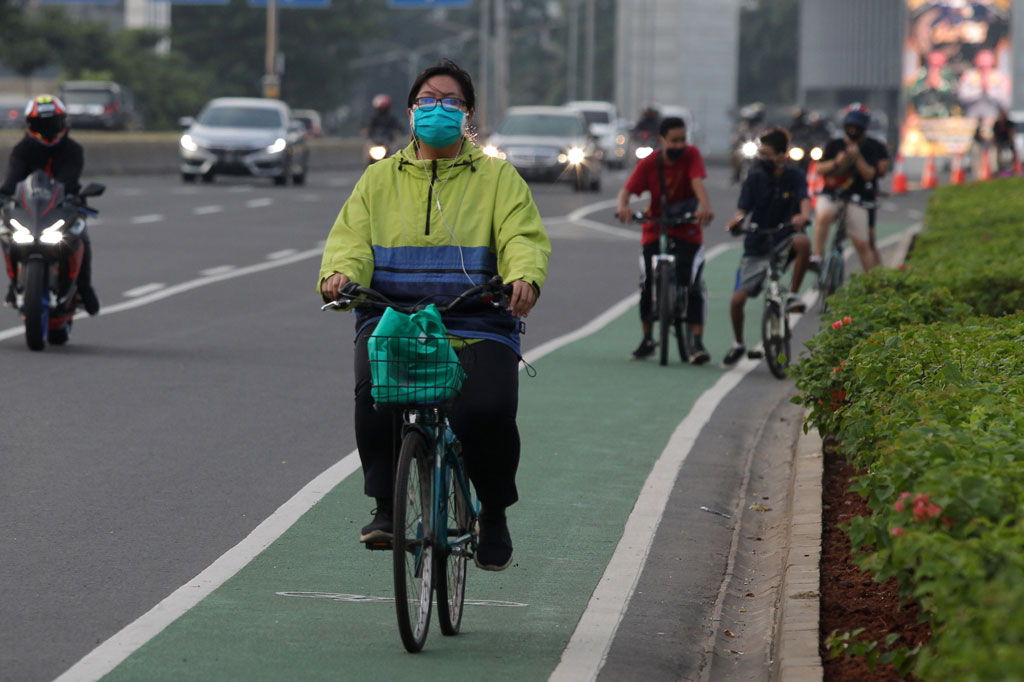 Sambodo mengatakan, sanksi tersebut hanya akan dikenakan apabila di jalan tersebut mempunyai jalur khusus sepeda dan sebaliknya.