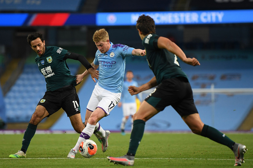 City memperoleh setidaknya empat peluang lagi sebelum peluit tanda laga usai berbunyi, tapi tak satu pun membuahkan gol tambahan sehingga skor akhir tetap 5-0 atas Burnley.