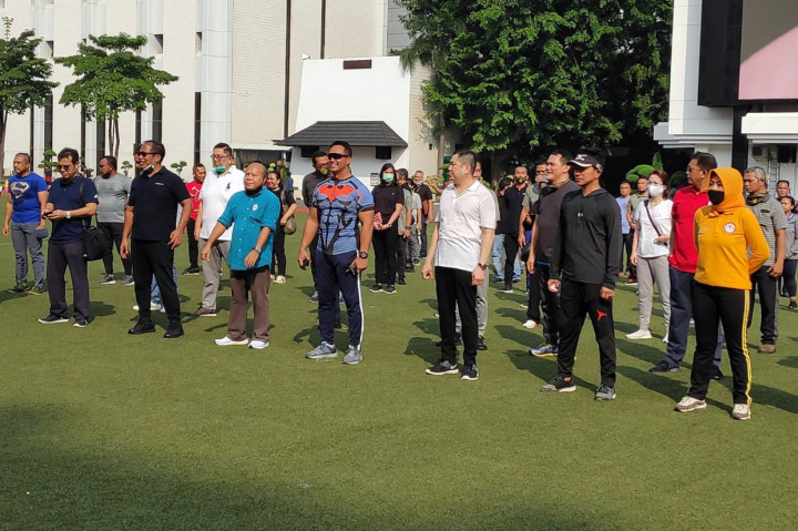 Olahraga yang digelar oleh Mabesad tersebut dalam rangka mempererat silaturahmi antara TNI AD dengan awak media.