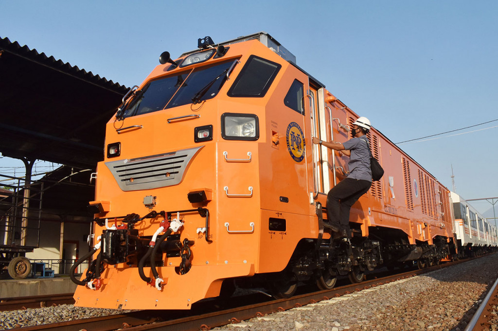 Uji dinamik rangkaian yang terdiri dari satu unit lokomotif diesel hydraulic dan lima kereta penumpang tersebut akan dilakukan sejauh 1.000 kilometer.