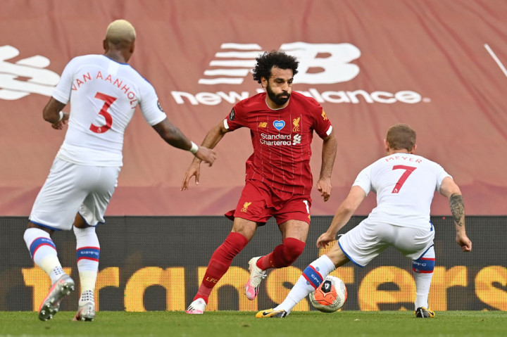 Kembalinya Mohammed Salah di kanan dan Andy Robertson di kiri, membuat permainan Liverpool tampak lebih hidup dibandingkan dalam Derby Merseyside tiga hari lalu.