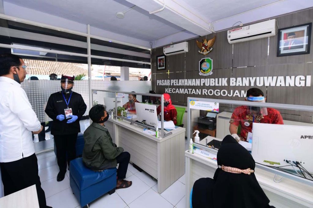 Presiden Joko Widodo mengatakan bahwa Kabupaten Banyuwangi, Jawa Timur, merupakan daerah yang paling siap dalam menerapkan prakondisi tatanan normal baru (new normal) di sektor pariwisata.