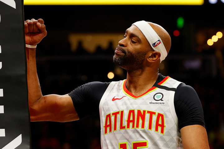 Atlanta Hawks jadi tim terakhir yang dibela Carter dan musim tim itu berakhir lebih awal sebab mereka tak termasuk dari peserta yang bakal mengikuti kelanjutan musim 2019/20, yang tertangguhkan sejak Maret karena pandemi covid-19.