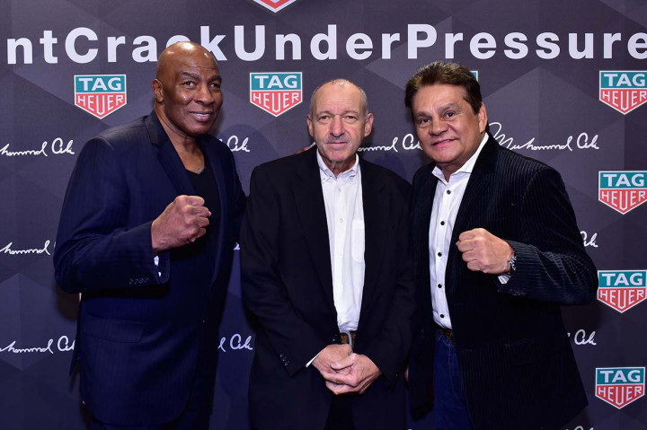 Duran adalah pahlawan nasional di Panama sebagai salah satu atlet paling terkenal di negara itu bersama dengan mantan pemain baseball New York Yankees Mariano Rivera, mantan juara lompat jauh Olimpiade Irving Saladino dan mantan pemain sepak bola mendiang Rommel Fernandez dan Julio Dely Valdes.