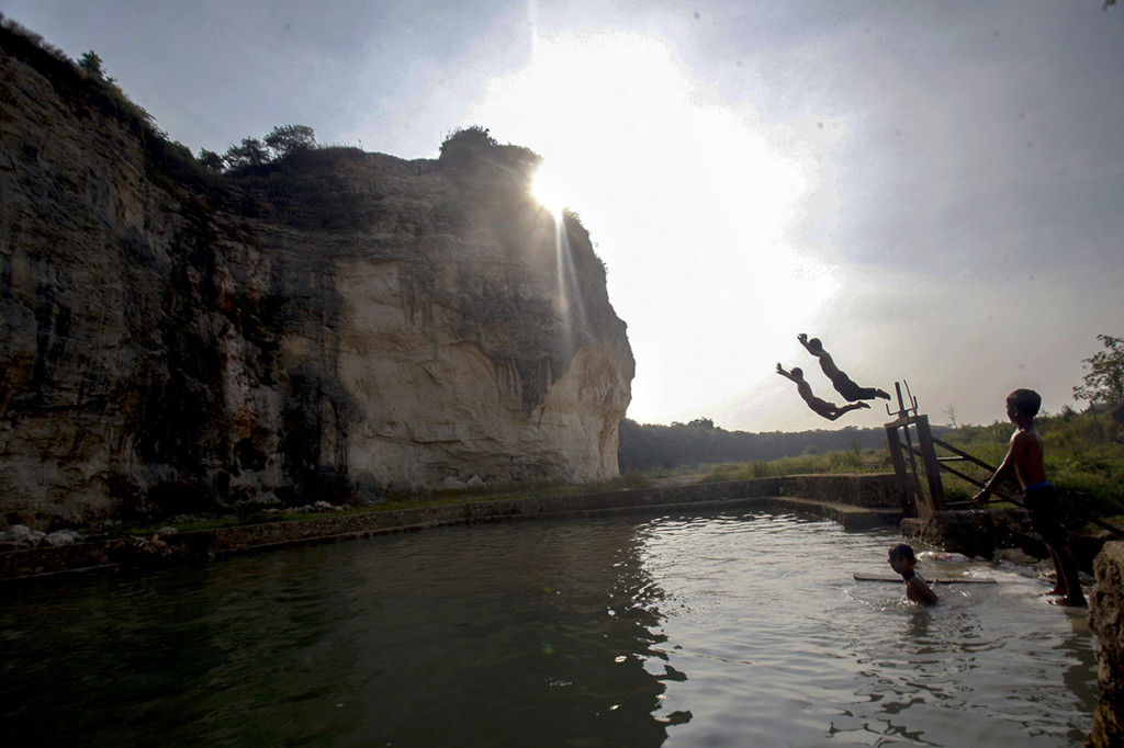 Goa alam tersebut selain menawarkan keindahan alam juga menjadi salah satu tempat olahraga panjat tebing bagi pegiat olahraga ekstrem.