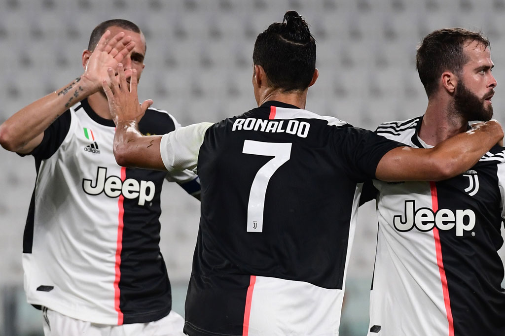 Tambahan tiga poin memperbesar selisih Juve di pucuk klasemen dengan tim peringkat kedua Lazio. Juve kini mengoleksi 69 poin, unggul tujuh poin atas pesaing terdekatnya. Bagi Lecce, kekalahan itu memaksa mereka tetap berada di peringkat ke-18 dengan 25 poin.