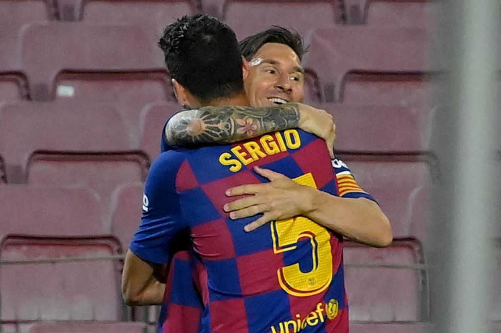 Ini merupakan gol La Pulga, julukan Messi yang ke-700 dalam karirnya.