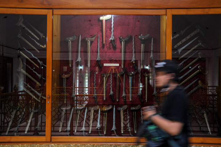 Peninggalan Kerajaan Sumedan Larang tersebut saat ini telah menjadi Museum Prabu Geusan Ulun yang dikelola oleh Yayasan Nadzhir Wakaf Pangeran Sumedang.