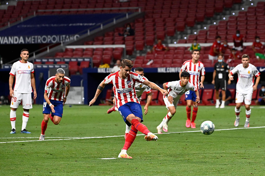 Pada menit ke-25, Alvaro Morata dijatuhkan oleh Aleksandar Sedlar di dalam area terlarang dan mantan penyerang Real Madrid itu mengambil sendiri kesempatan tembakan penalti yang mampu diamankan oleh Manolo Reina.