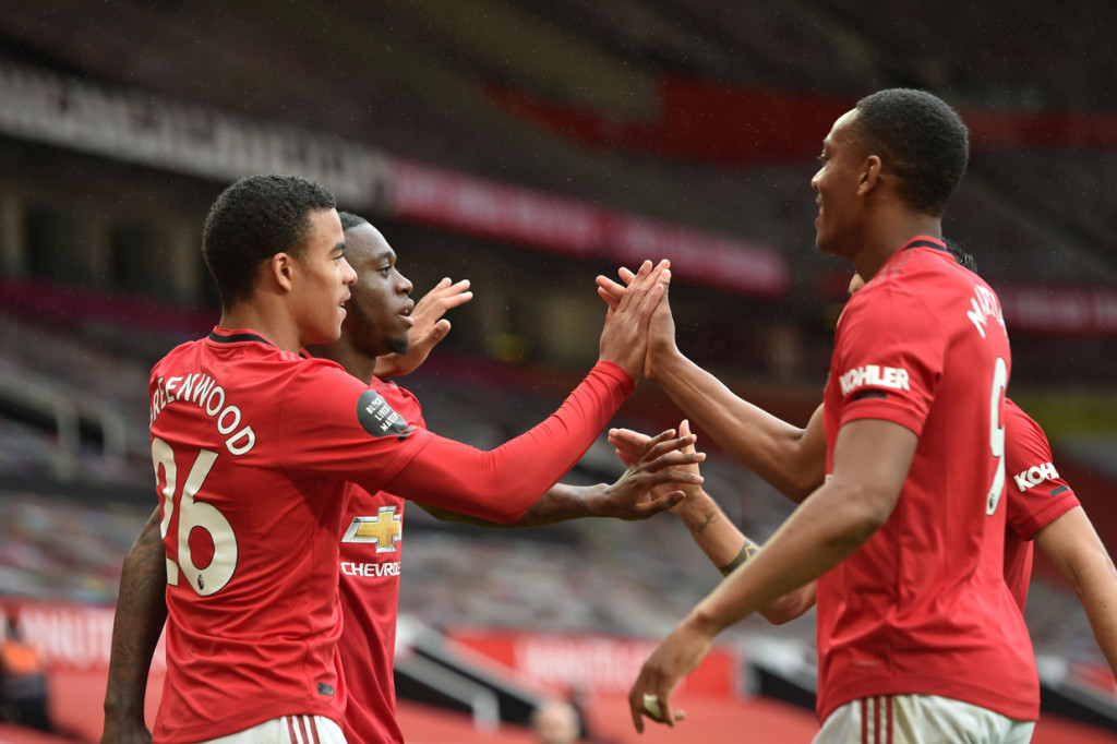 MU menggandakan keunggulan lagi lewat Greenwood pada menit ke-54. AFP Photo/Peter Powell